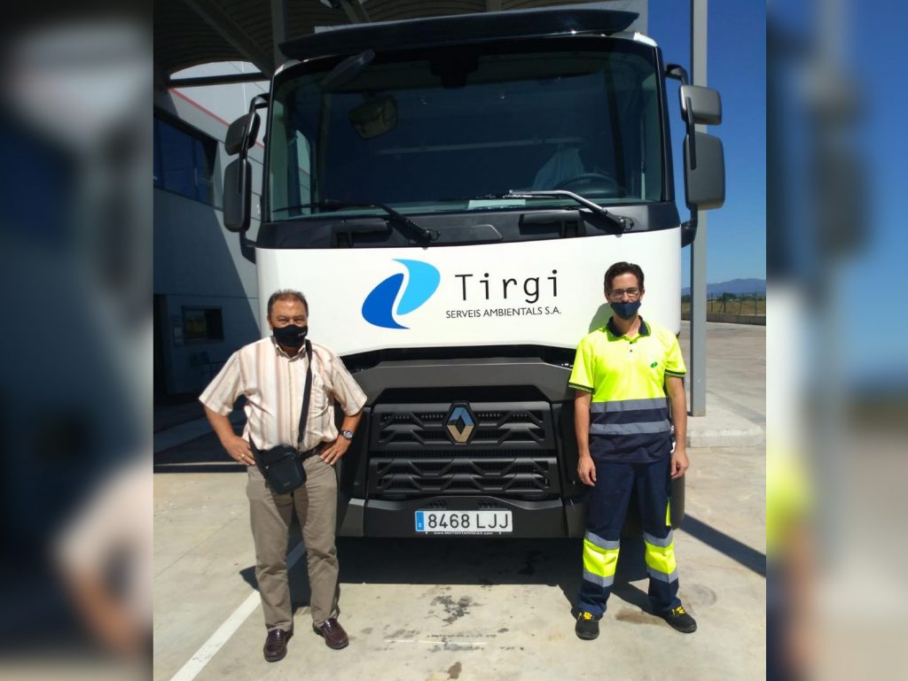 Entrega de este Renault Trucks T 460 a la empresa Tirgi